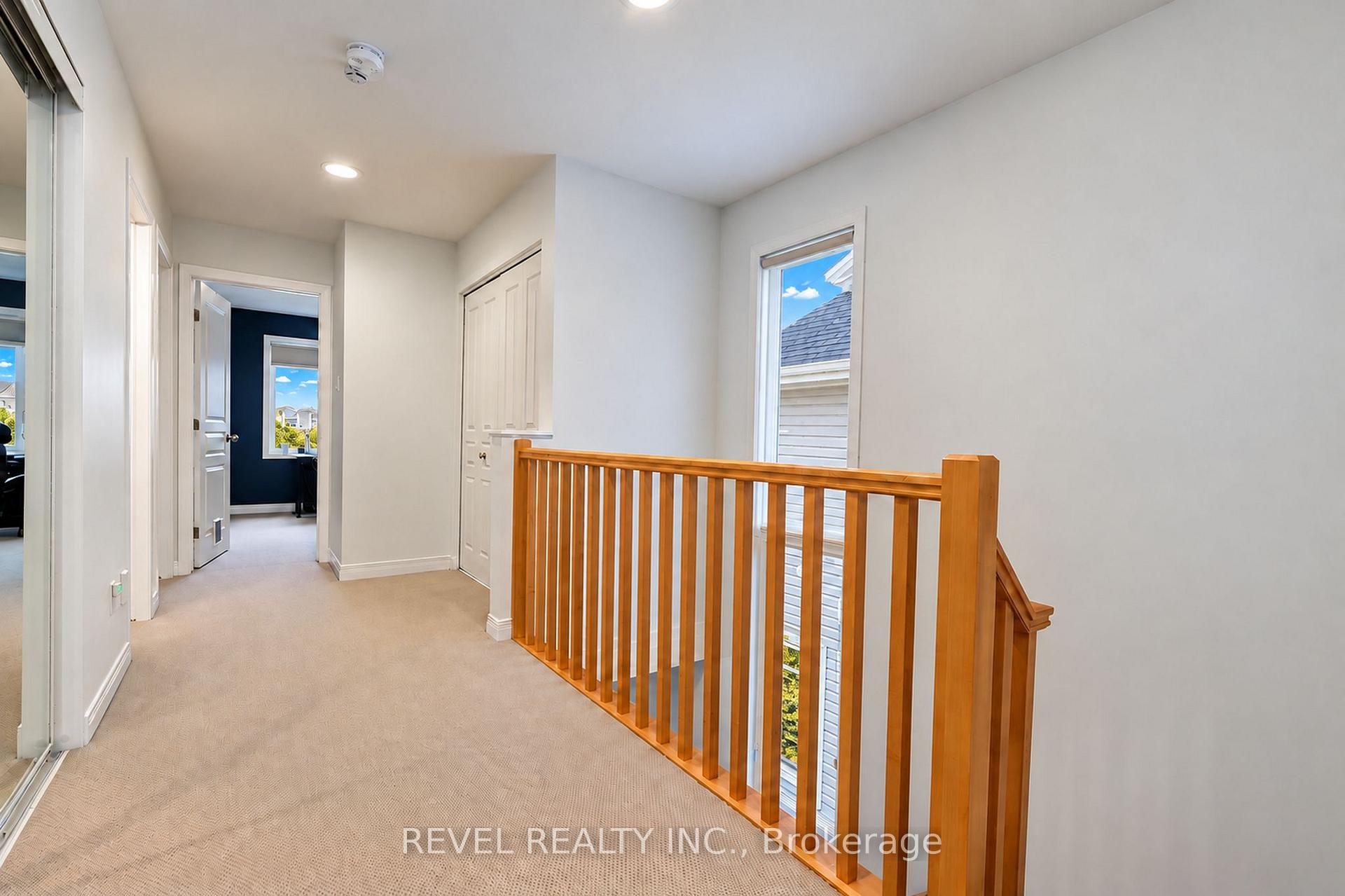 Photo 20 of 54 Encore Private, Ottawa, City View/Skyline/Fisher Heights/Parkwood Hills — HOMEH