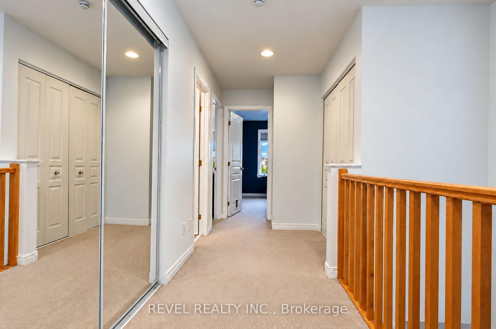 Photo 21 of 54 Encore Private, Ottawa, City View/Skyline/Fisher Heights/Parkwood Hills — HOMEH
