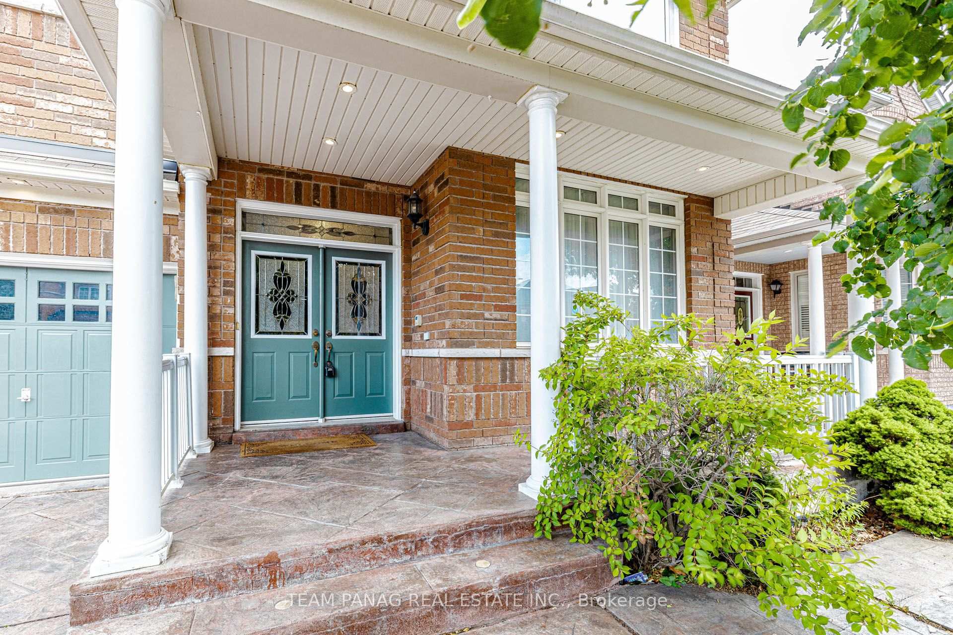 Photo 2 of 5 Summershade Street, Brampton, Bram East — HOMEH