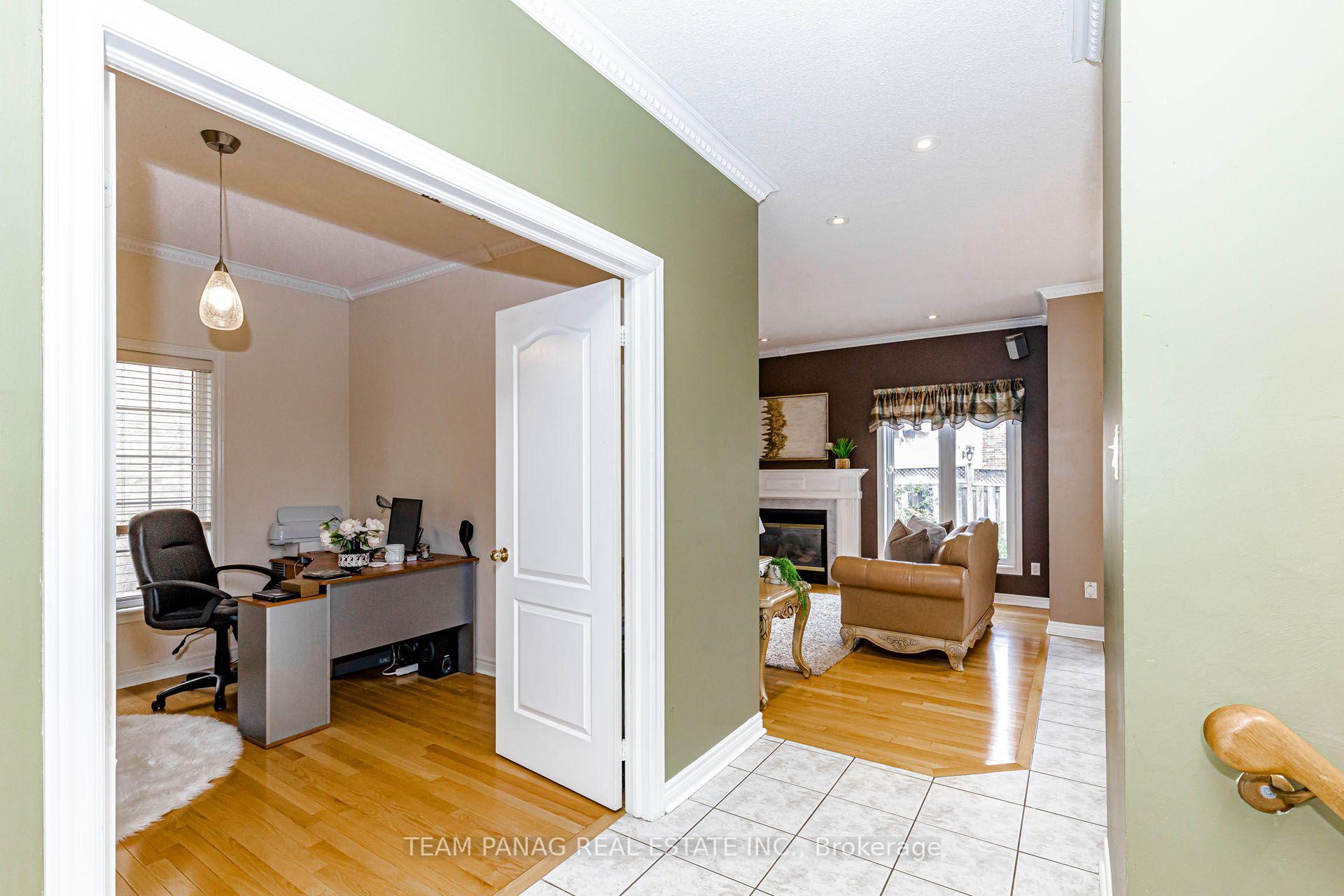 Photo 9 of 5 Summershade Street, Brampton, Bram East — HOMEH