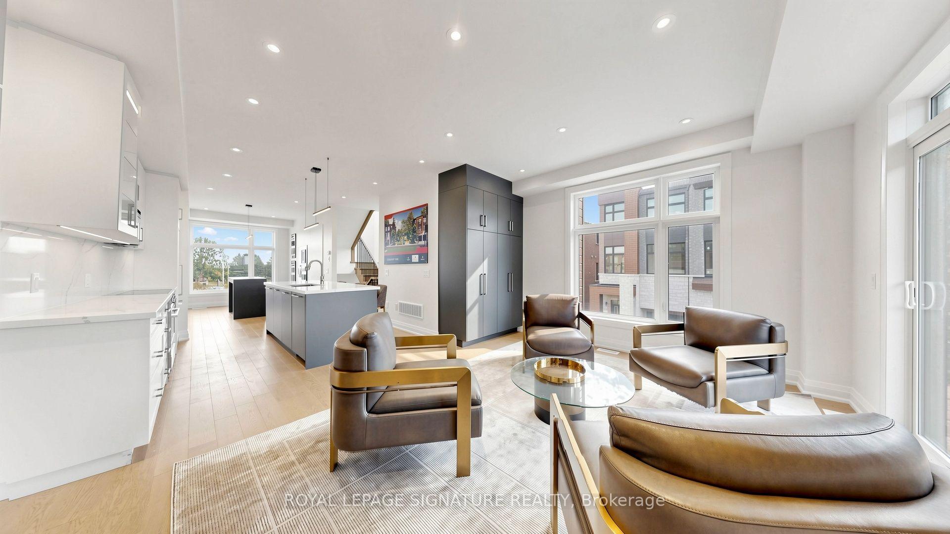 Photo 2 of 38 Radisson Street, Vaughan, Elder Mills — HOMEH