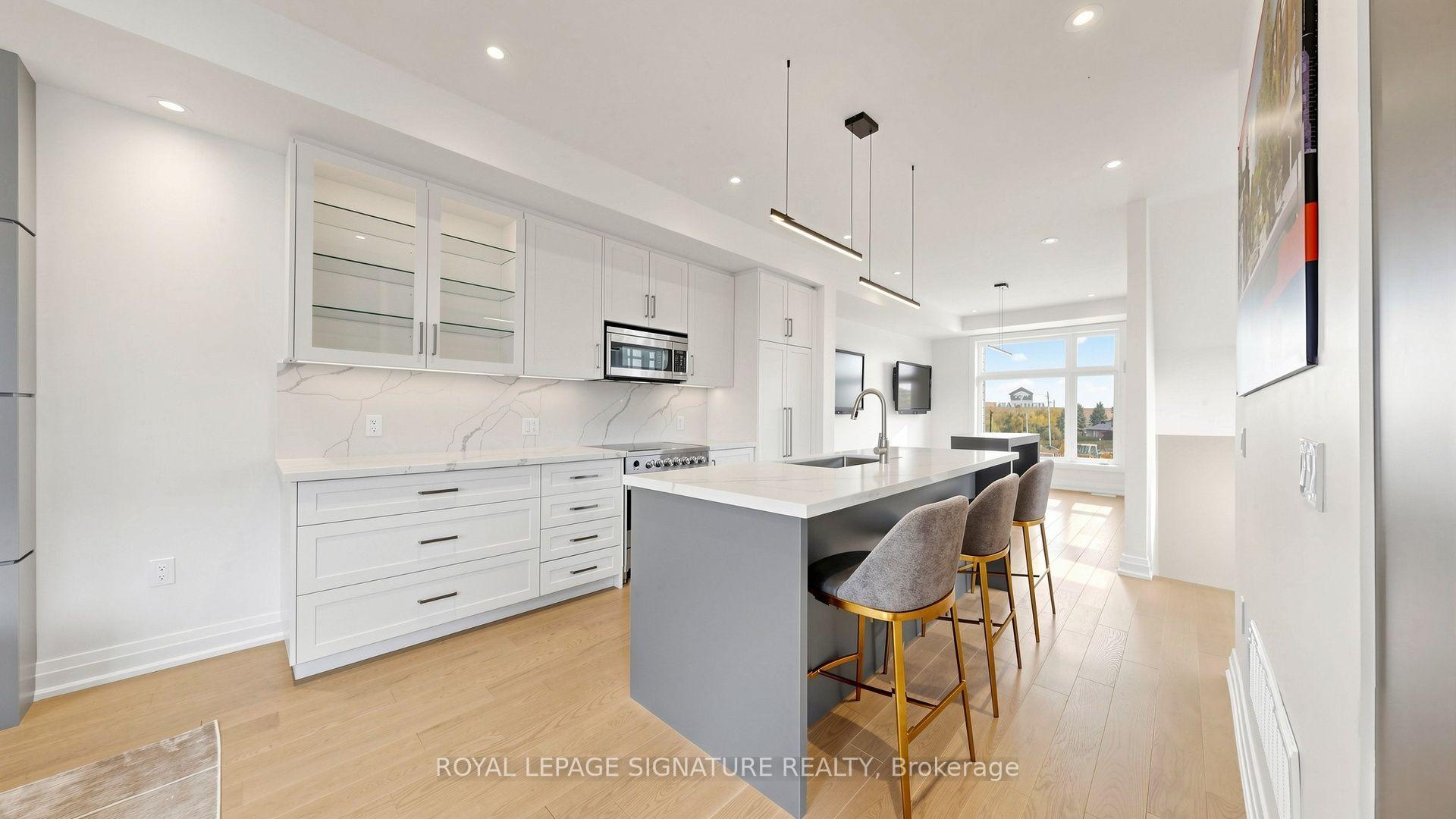 Photo 8 of 38 Radisson Street, Vaughan, Elder Mills — HOMEH