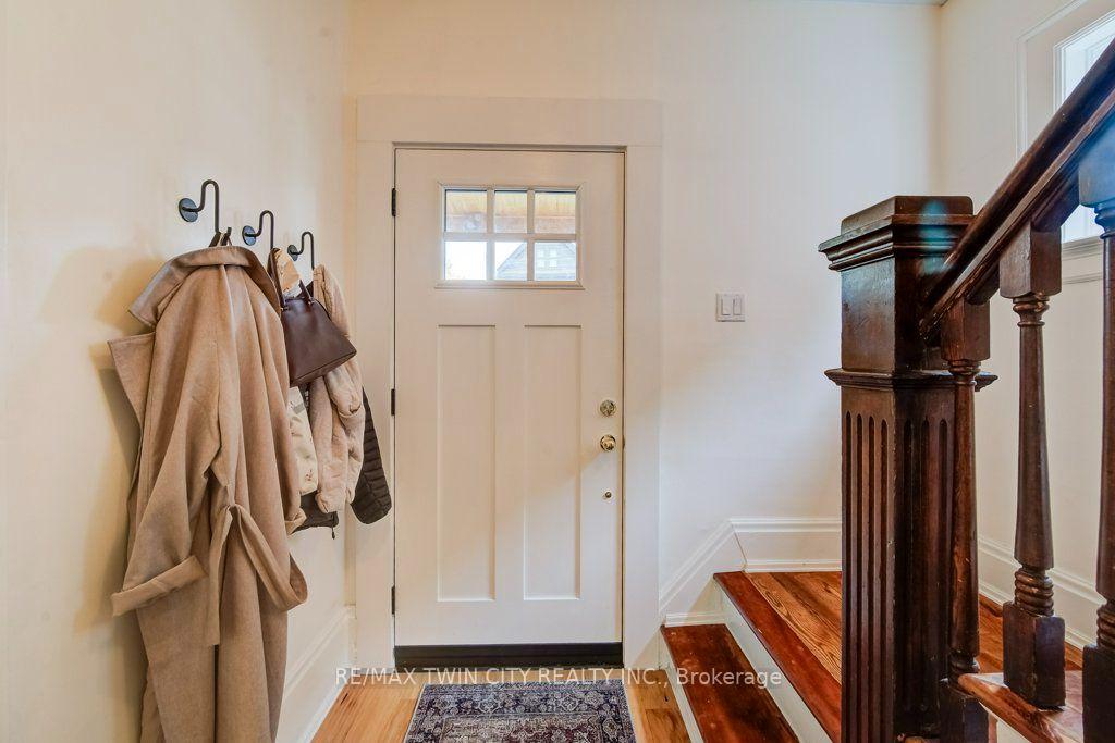 Photo 5 of 22 Whitney Place, Kitchener, Cedar Hill — HOMEH