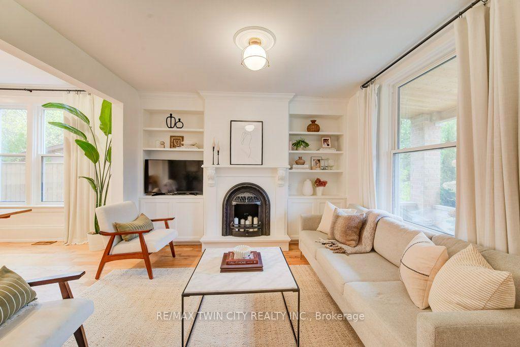 Photo 8 of 22 Whitney Place, Kitchener, Cedar Hill — HOMEH