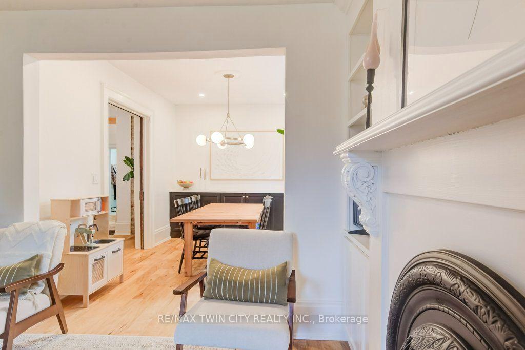 Photo 12 of 22 Whitney Place, Kitchener, Cedar Hill — HOMEH