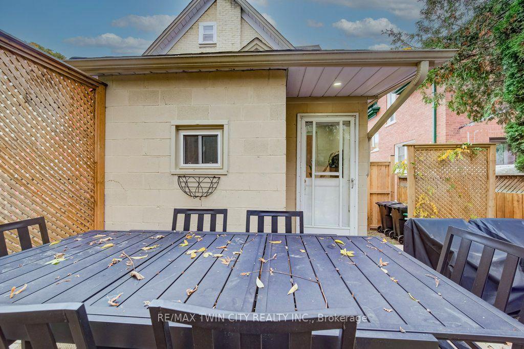 Photo 40 of 22 Whitney Place, Kitchener, Cedar Hill — HOMEH