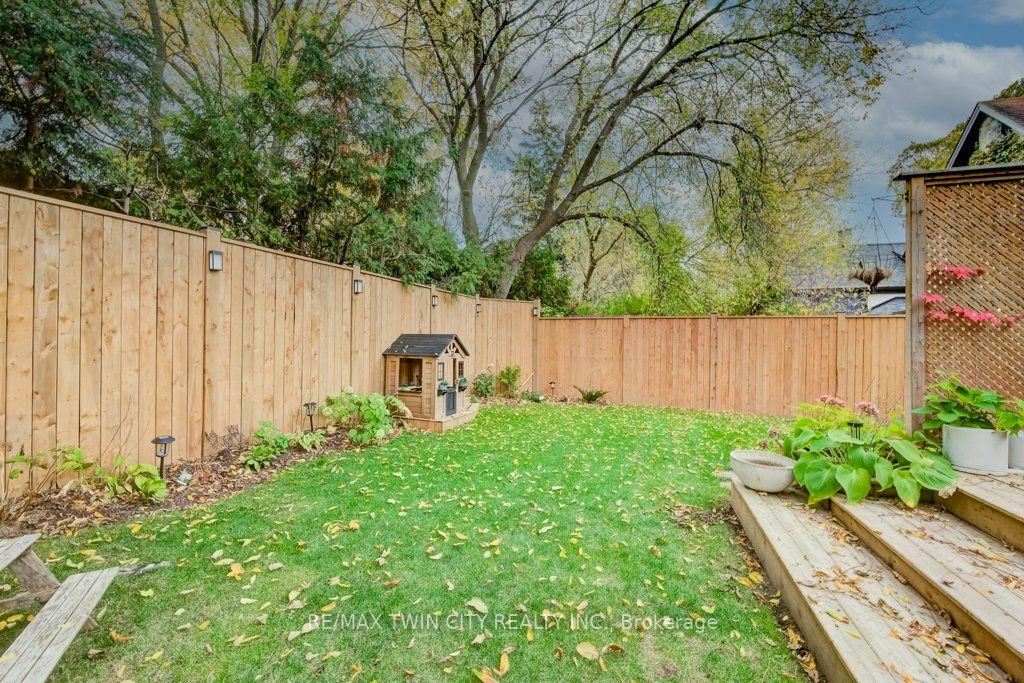 Photo 42 of 22 Whitney Place, Kitchener, Cedar Hill — HOMEH