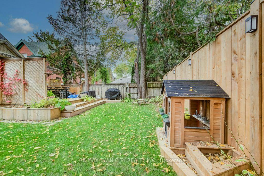Photo 46 of 22 Whitney Place, Kitchener, Cedar Hill — HOMEH