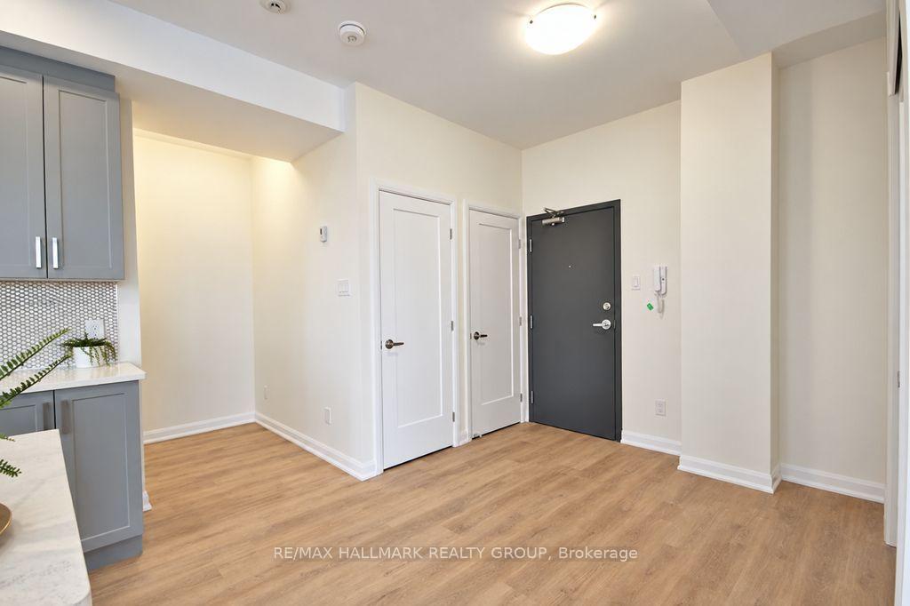 Photo 4 of Unit 301, 351 Croydon Avenue, Ottawa, Lincoln Heights — HOMEH