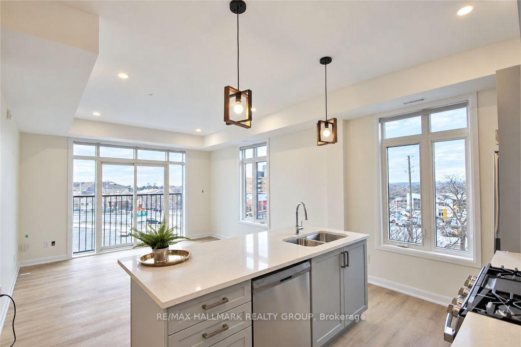 Photo 6 of Unit 301, 351 Croydon Avenue, Ottawa, Lincoln Heights — HOMEH