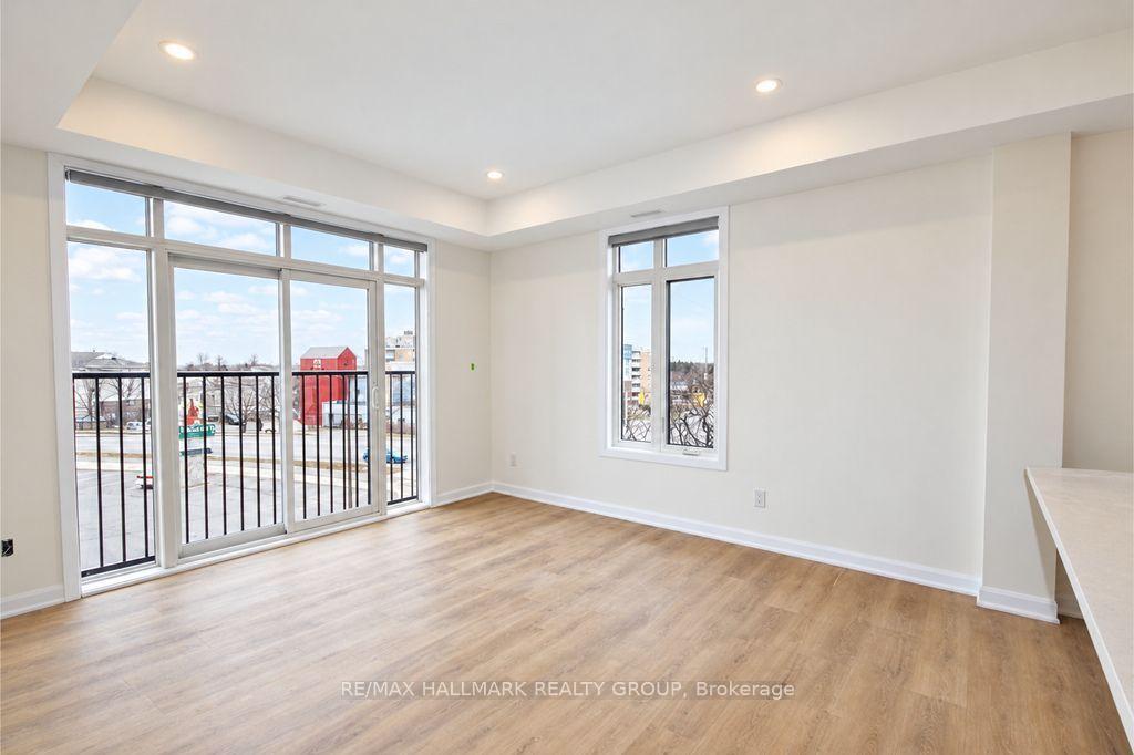 Photo 9 of Unit 301, 351 Croydon Avenue, Ottawa, Lincoln Heights — HOMEH