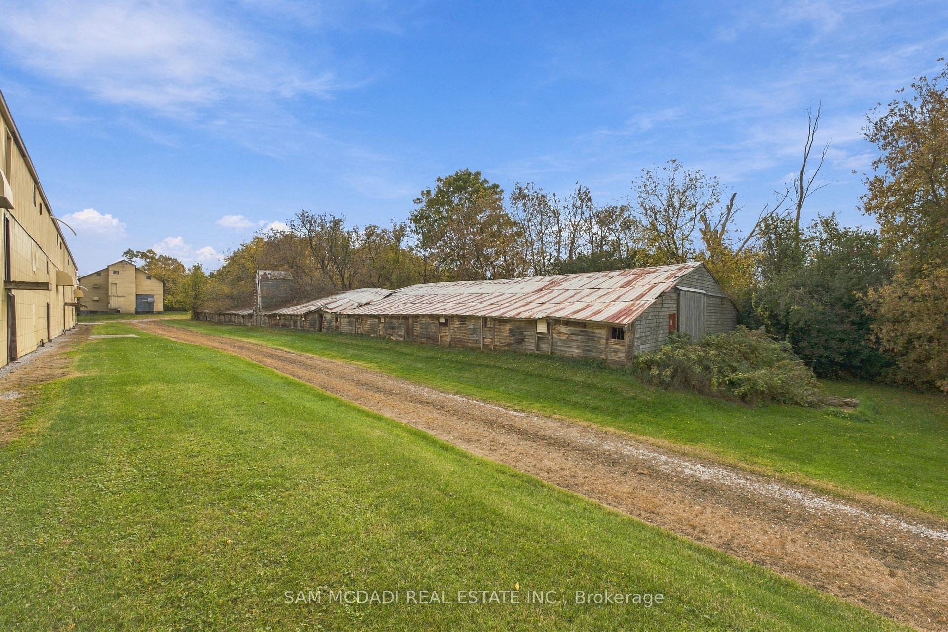 Photo 9 of 17422 Bathurst Street, King, Rural King — HOMEH