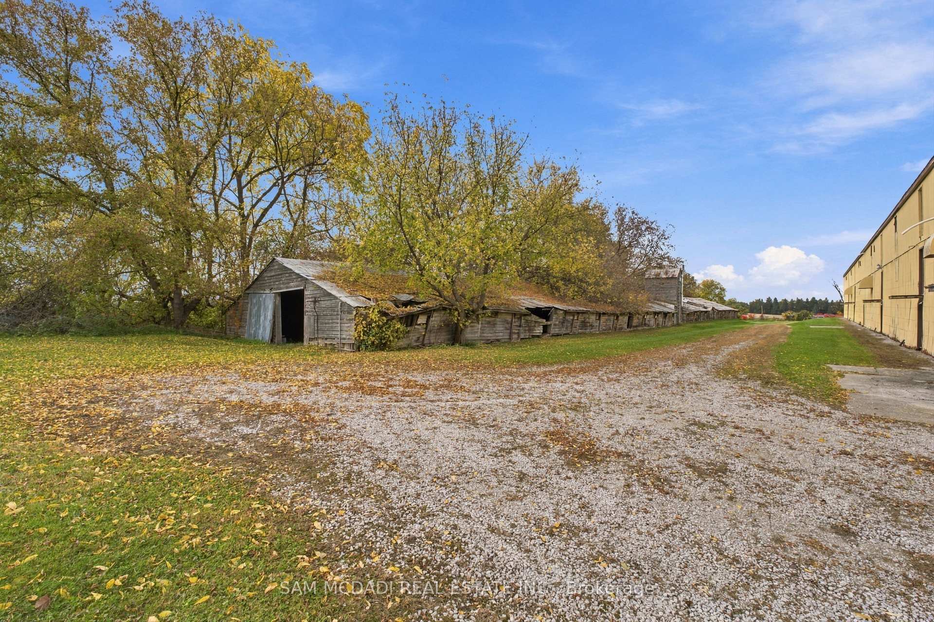 Photo 10 of 17422 Bathurst Street, King, Rural King — HOMEH