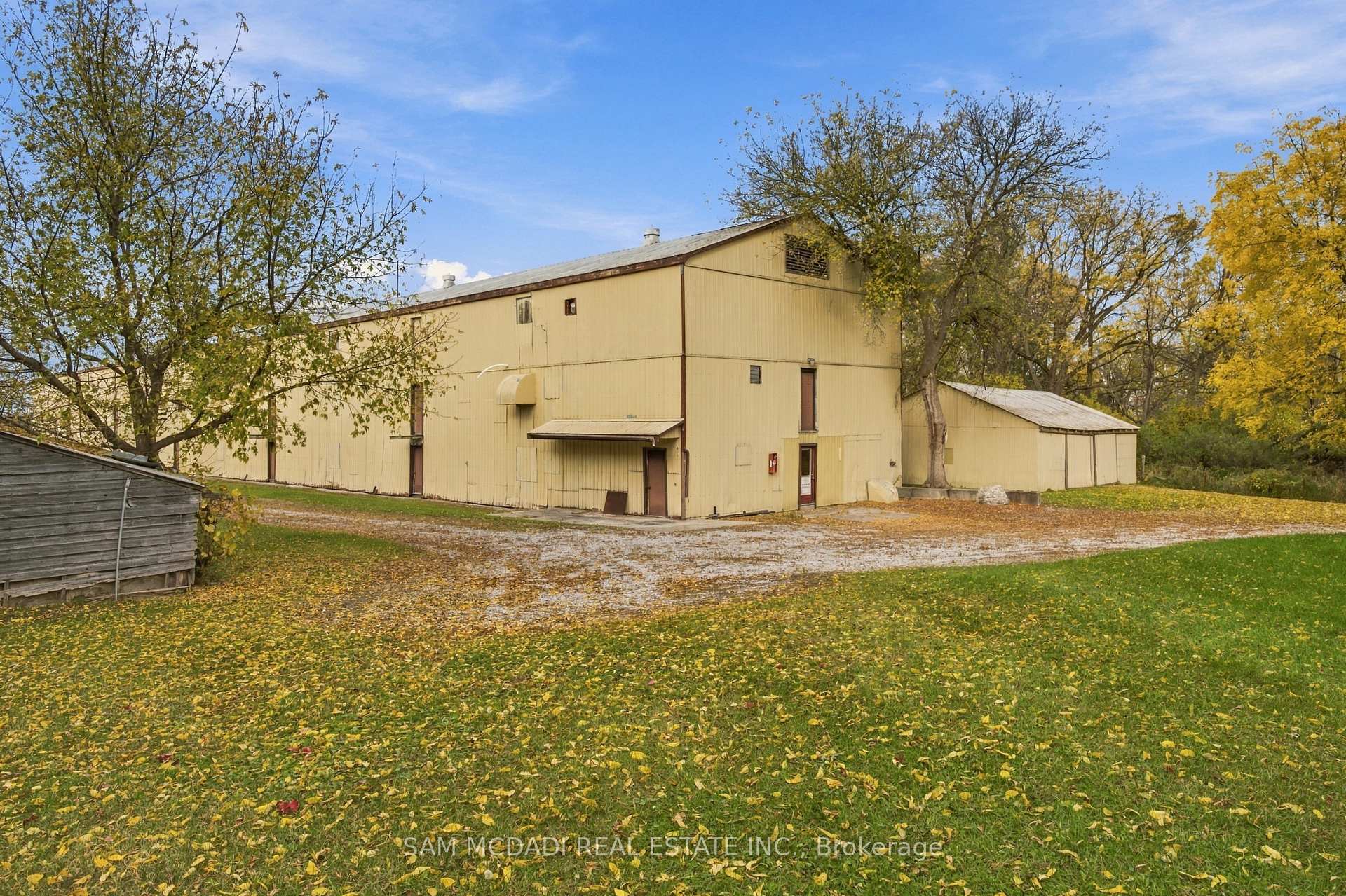 Photo 11 of 17422 Bathurst Street, King, Rural King — HOMEH