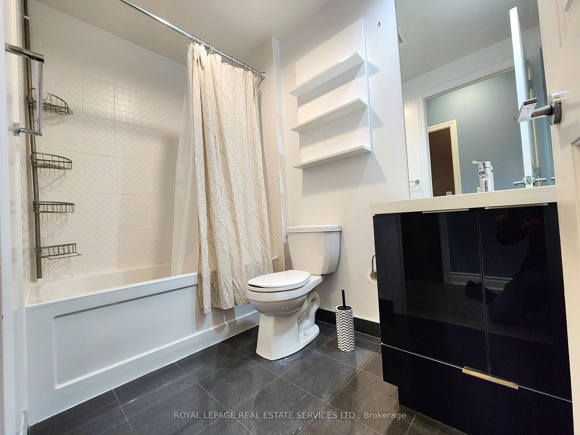 Photo 4 of Unit 908, 80 Marine Parade Drive, Etobicoke, Mimico — HOMEH