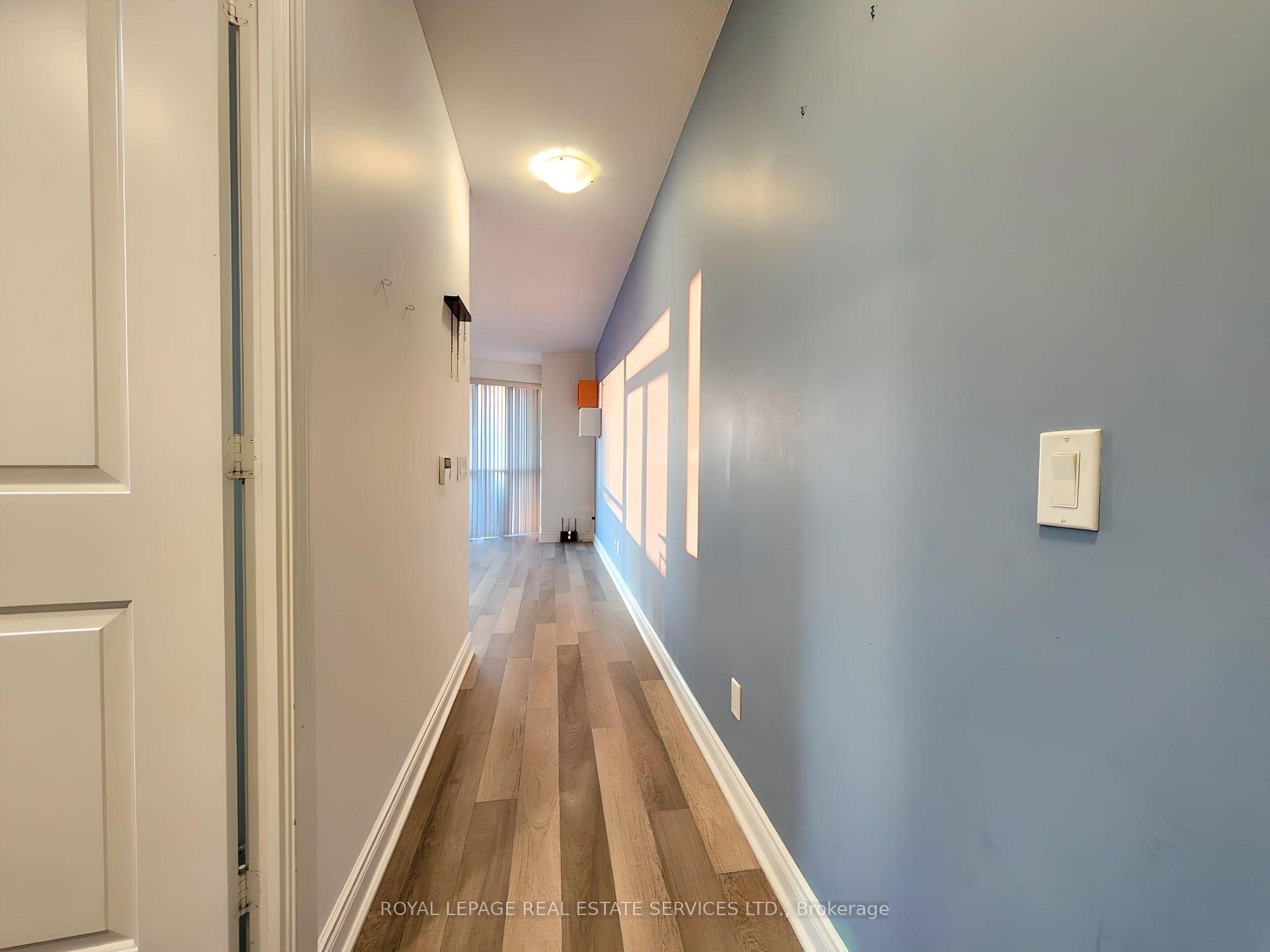 Photo 6 of Unit 908, 80 Marine Parade Drive, Etobicoke, Mimico — HOMEH