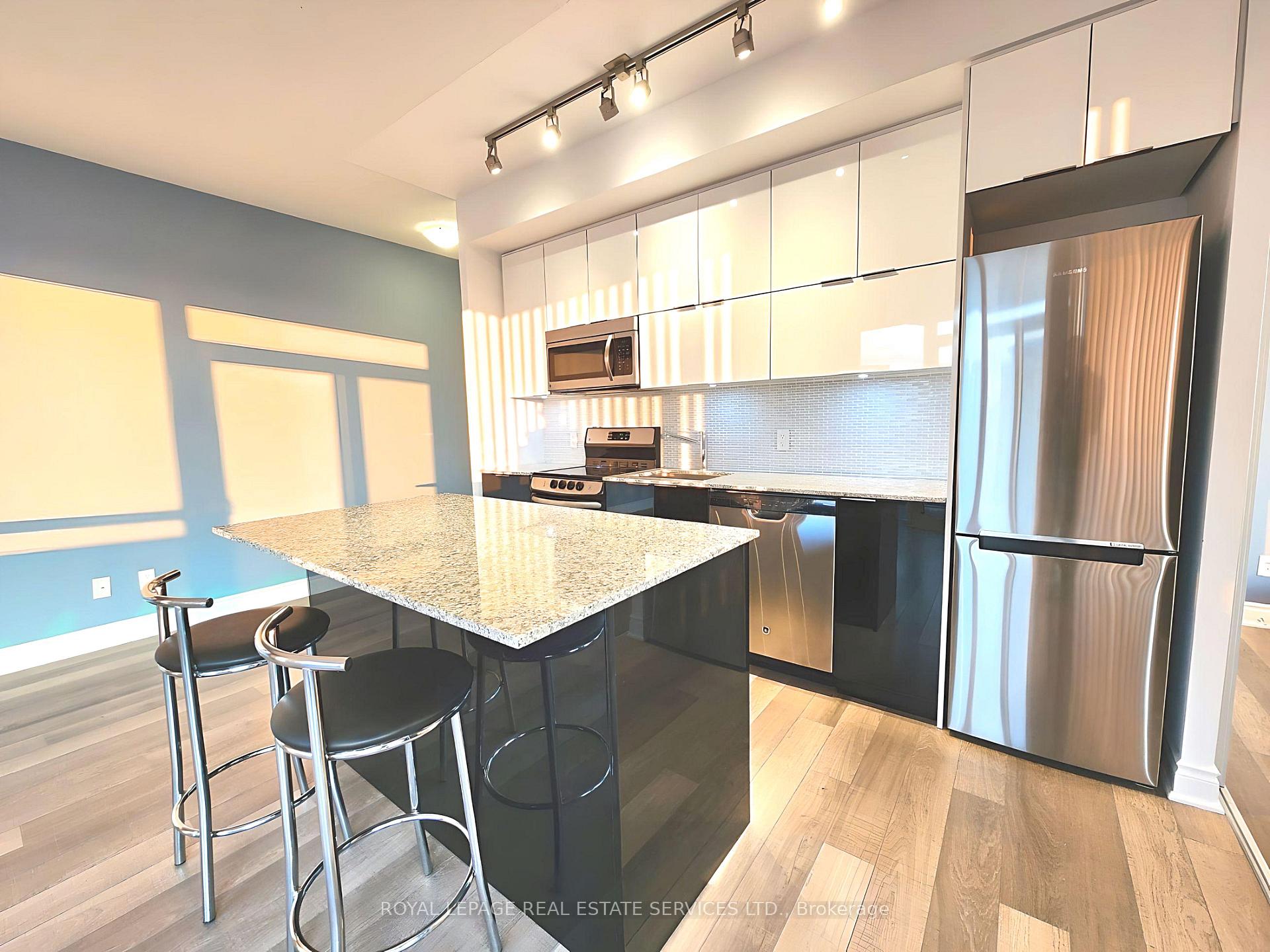 Photo 7 of Unit 908, 80 Marine Parade Drive, Etobicoke, Mimico — HOMEH