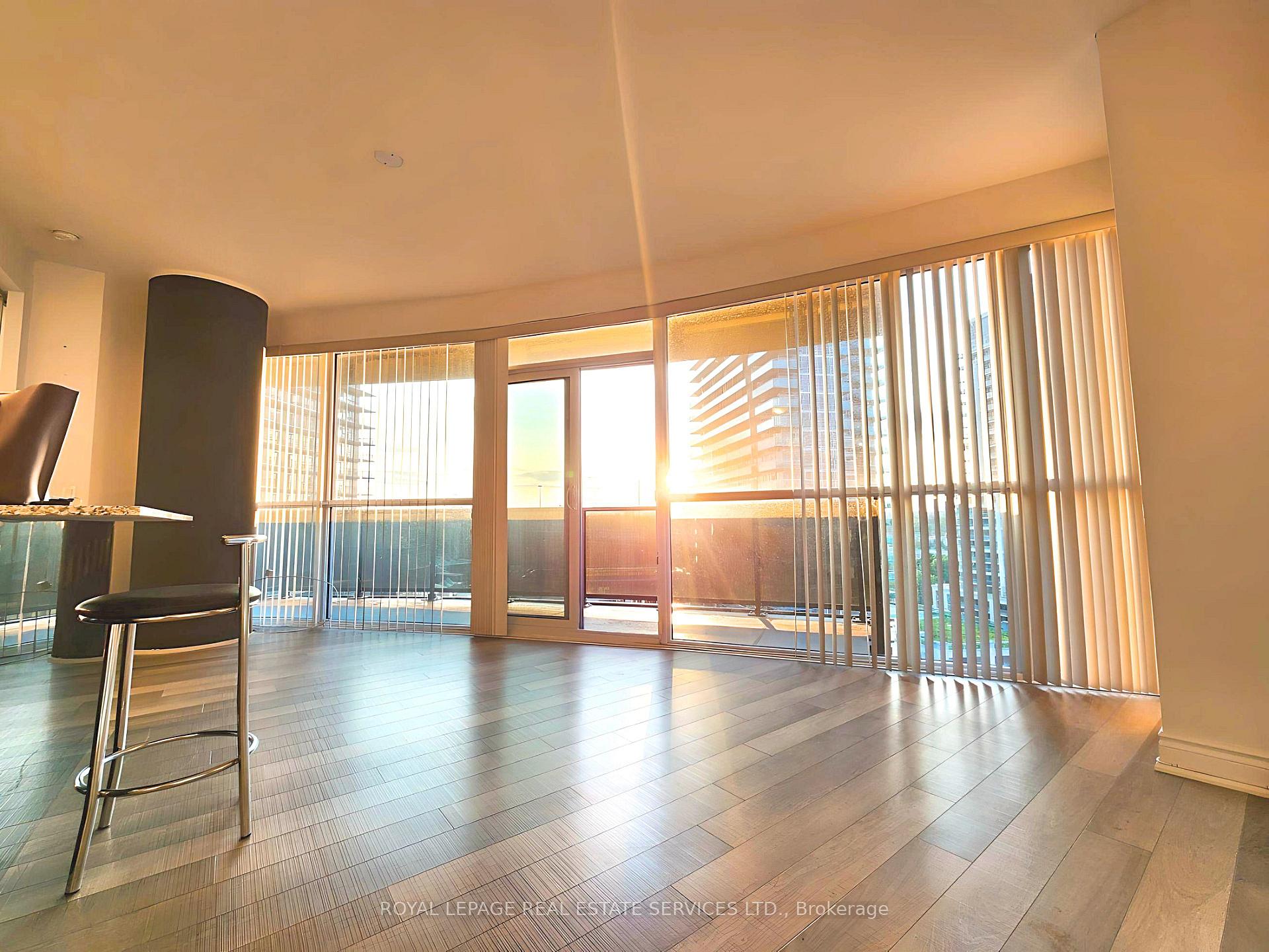 Photo 8 of Unit 908, 80 Marine Parade Drive, Etobicoke, Mimico — HOMEH