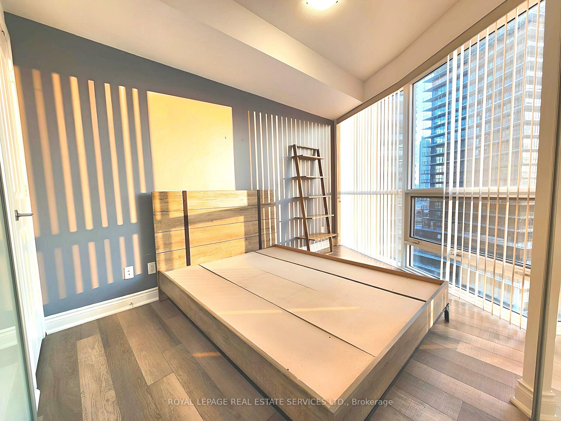 Photo 13 of Unit 908, 80 Marine Parade Drive, Etobicoke, Mimico — HOMEH