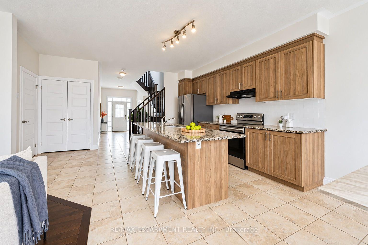 Photo 7 of 584 Blair Creek Drive, Kitchener, Doon South — HOMEH