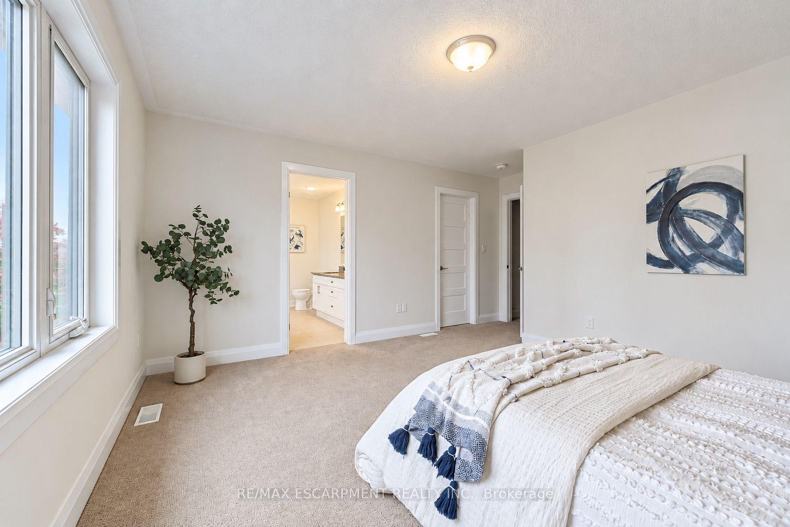 Photo 18 of 584 Blair Creek Drive, Kitchener, Doon South — HOMEH