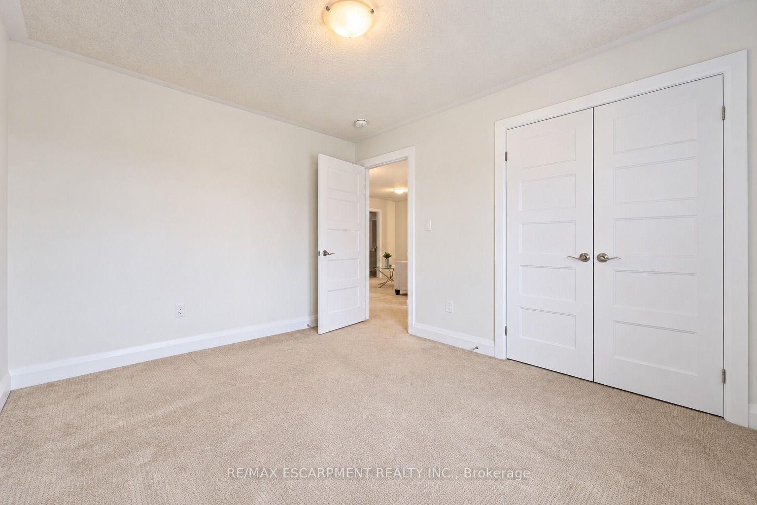 Photo 23 of 584 Blair Creek Drive, Kitchener, Doon South — HOMEH