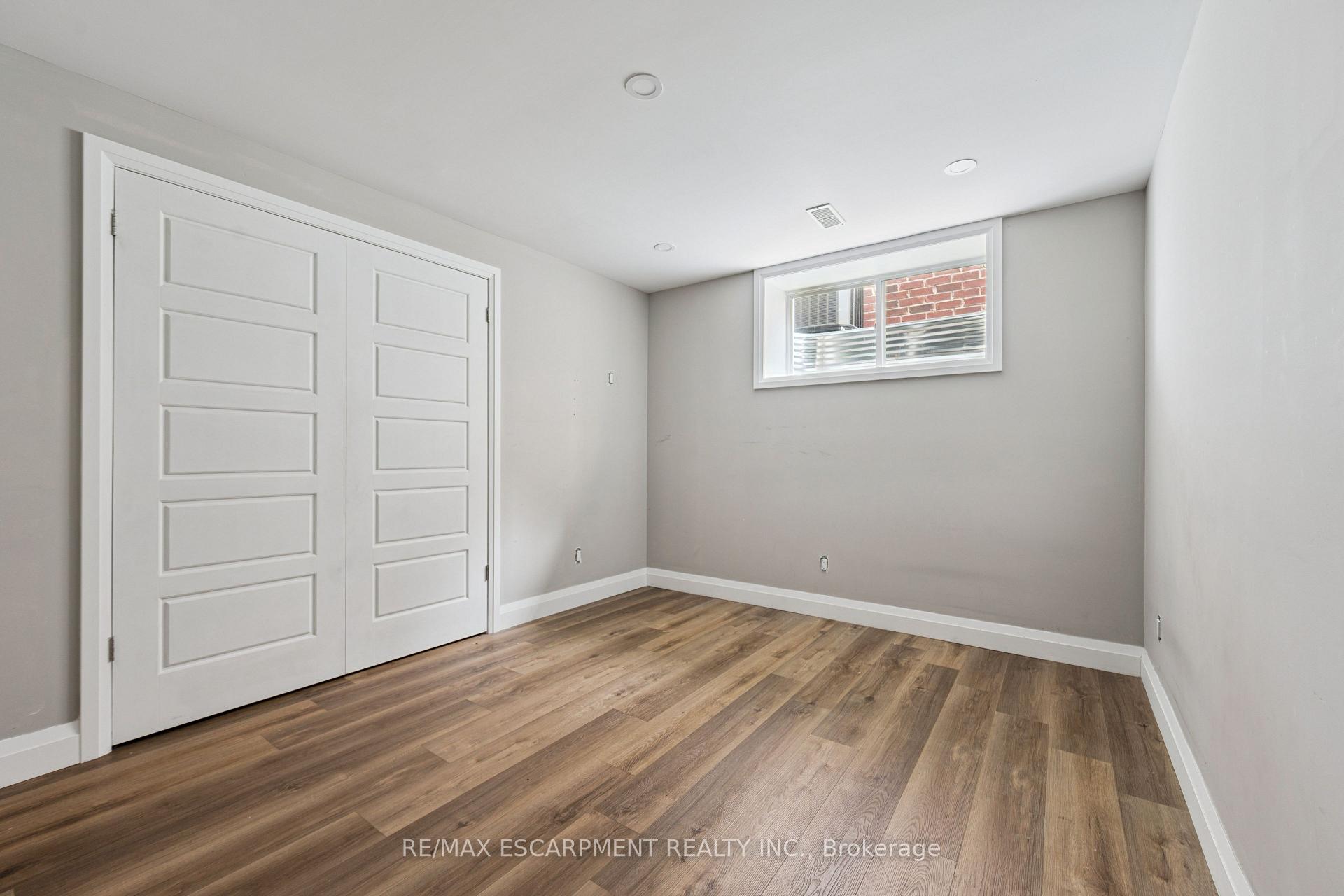 Photo 28 of 584 Blair Creek Drive, Kitchener, Doon South — HOMEH