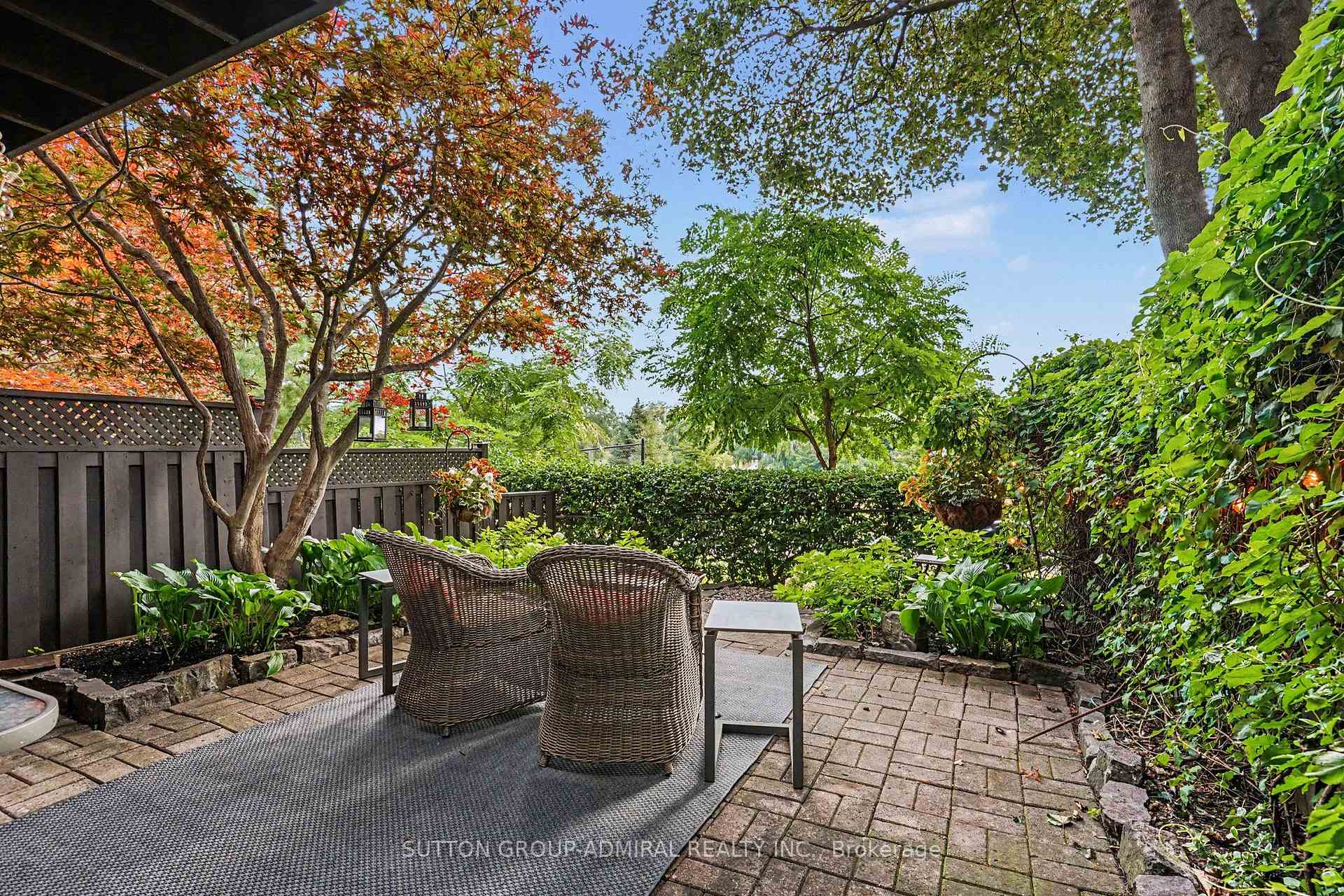 Photo 33 of 1230 Cornerbrook Place, Mississauga, Erindale — HOMEH