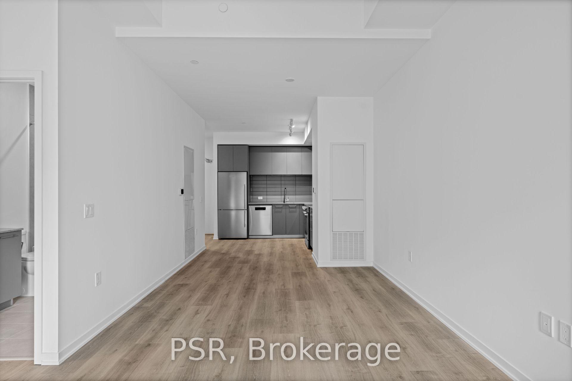 Photo 4 of Unit 913, 101 Roehampton Avenue, Toronto, Mount Pleasant West — HOMEH