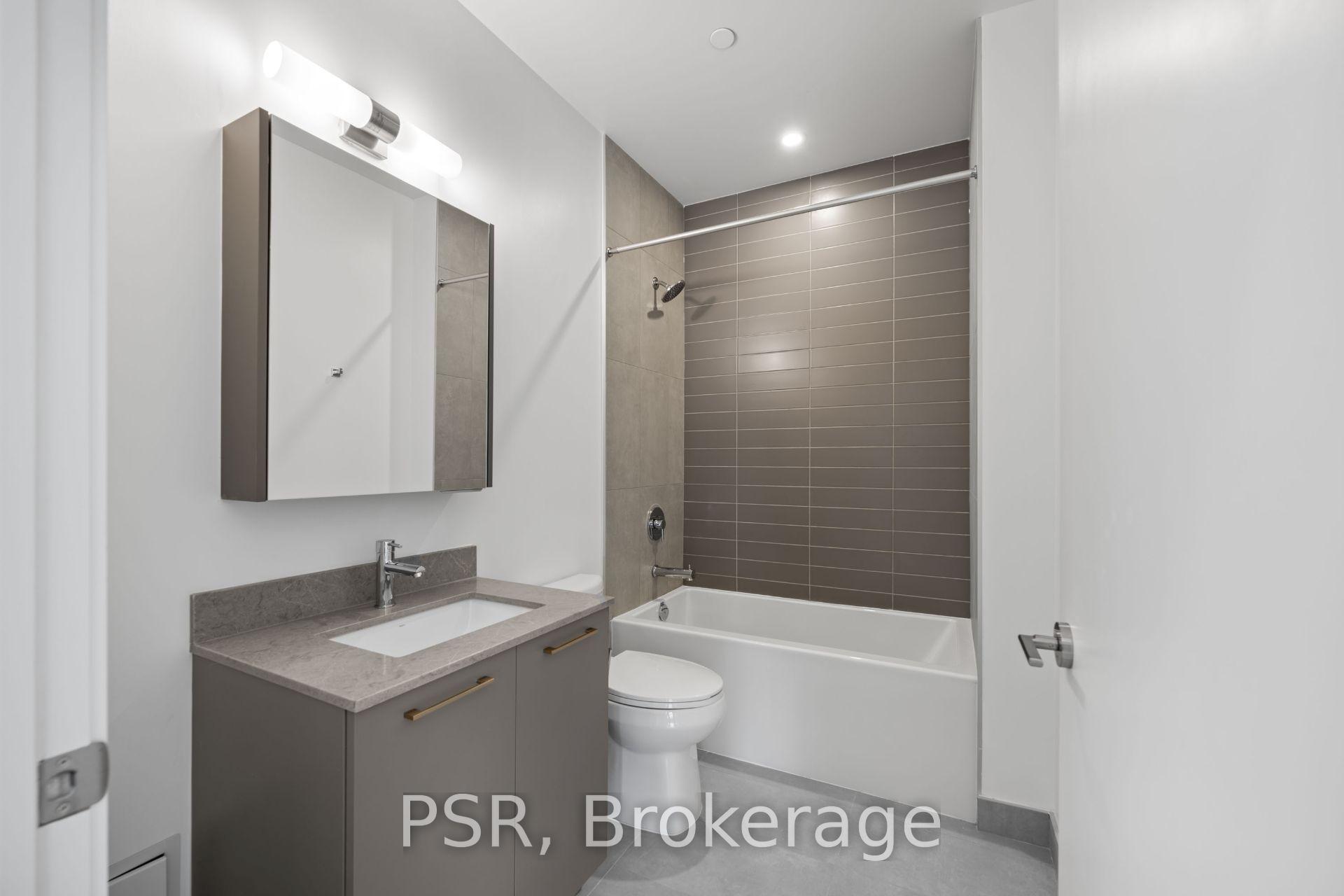 Photo 12 of Unit 913, 101 Roehampton Avenue, Toronto, Mount Pleasant West — HOMEH