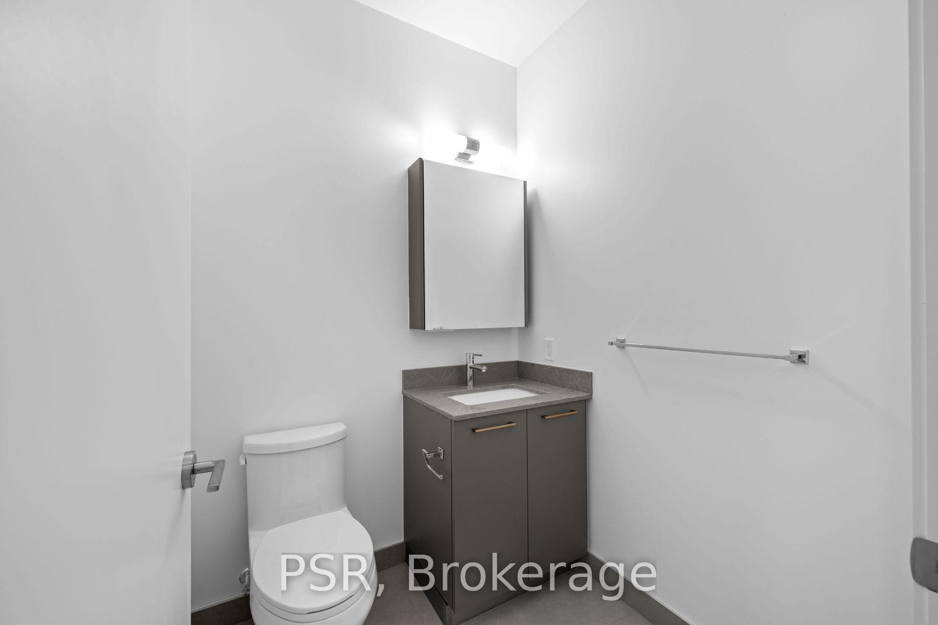 Photo 14 of Unit 913, 101 Roehampton Avenue, Toronto, Mount Pleasant West — HOMEH