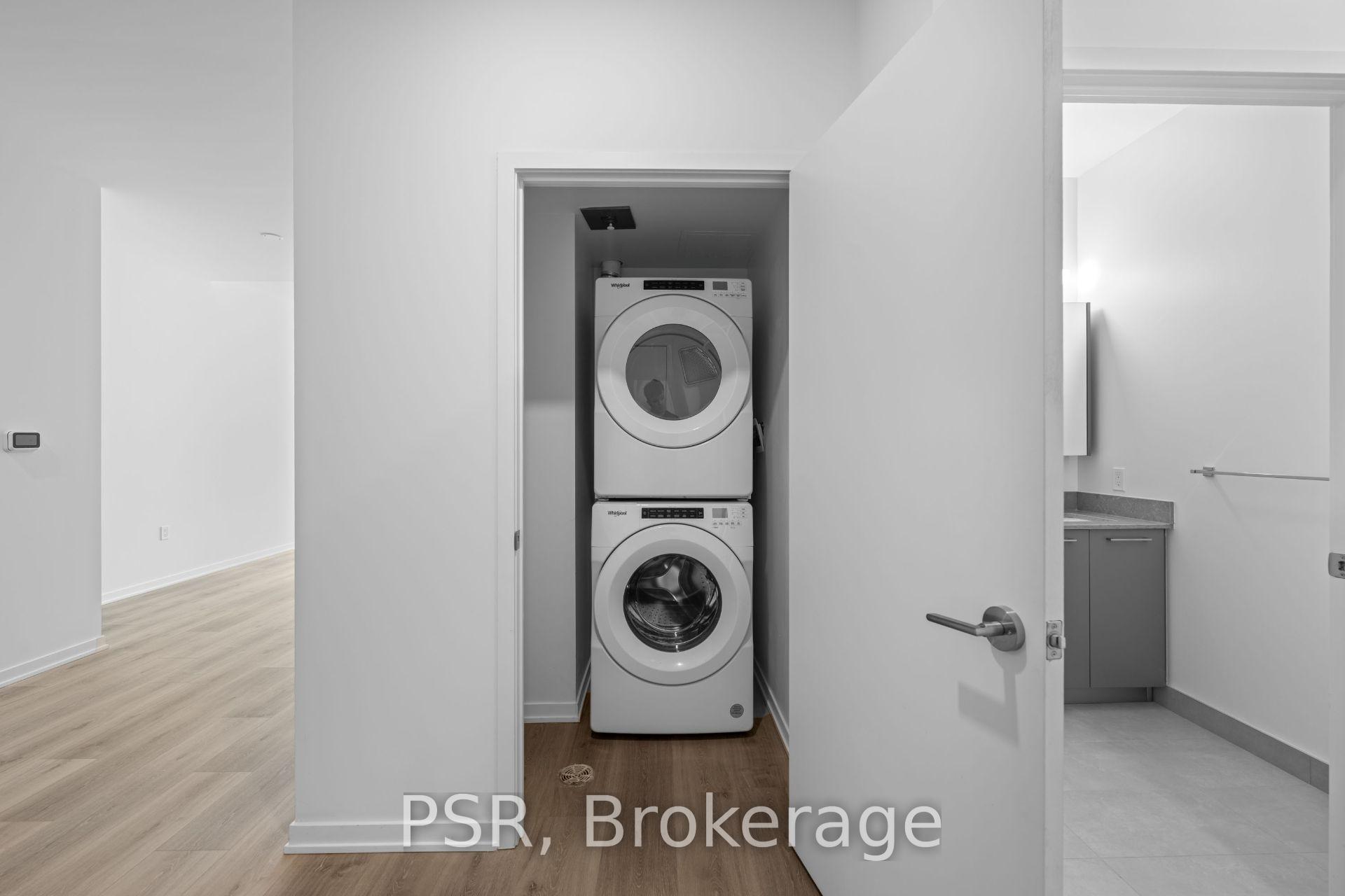 Photo 15 of Unit 913, 101 Roehampton Avenue, Toronto, Mount Pleasant West — HOMEH