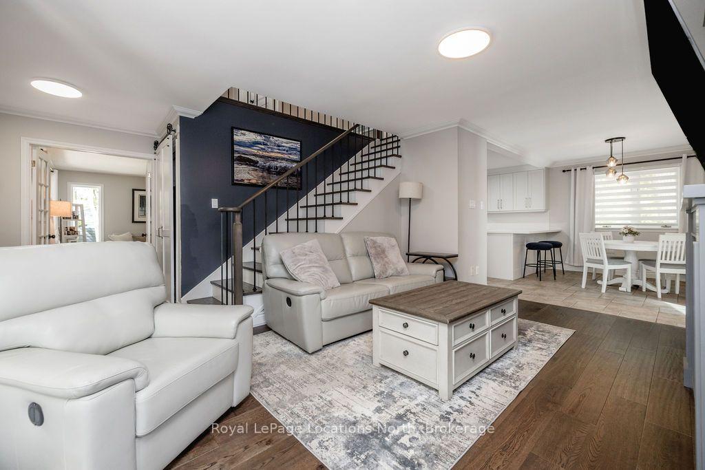 Photo 10 of 8 Seeley Court, Wasaga Beach — HOMEH