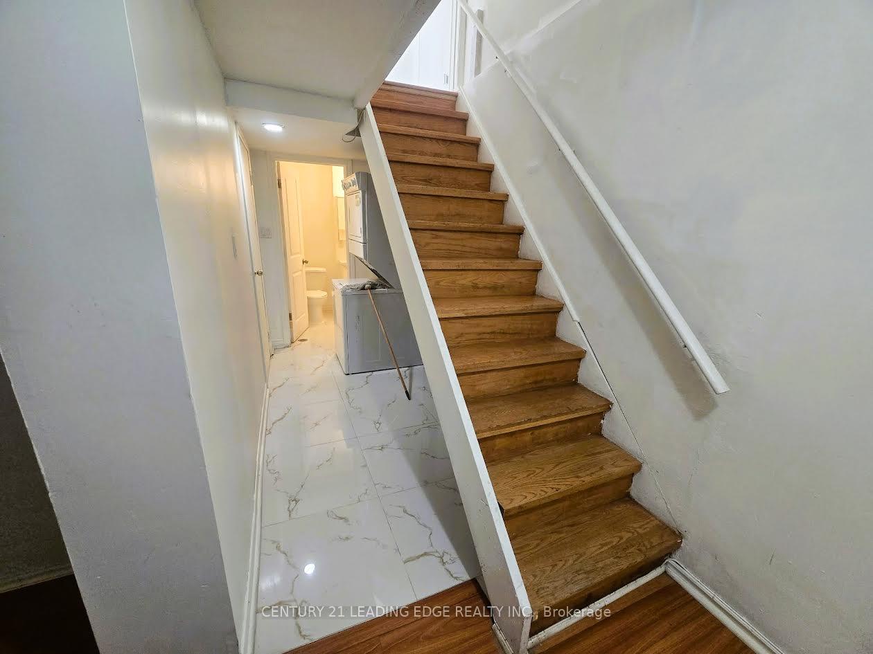Photo 2 of 5 Murison Boulevard, Scarborough, Malvern — HOMEH