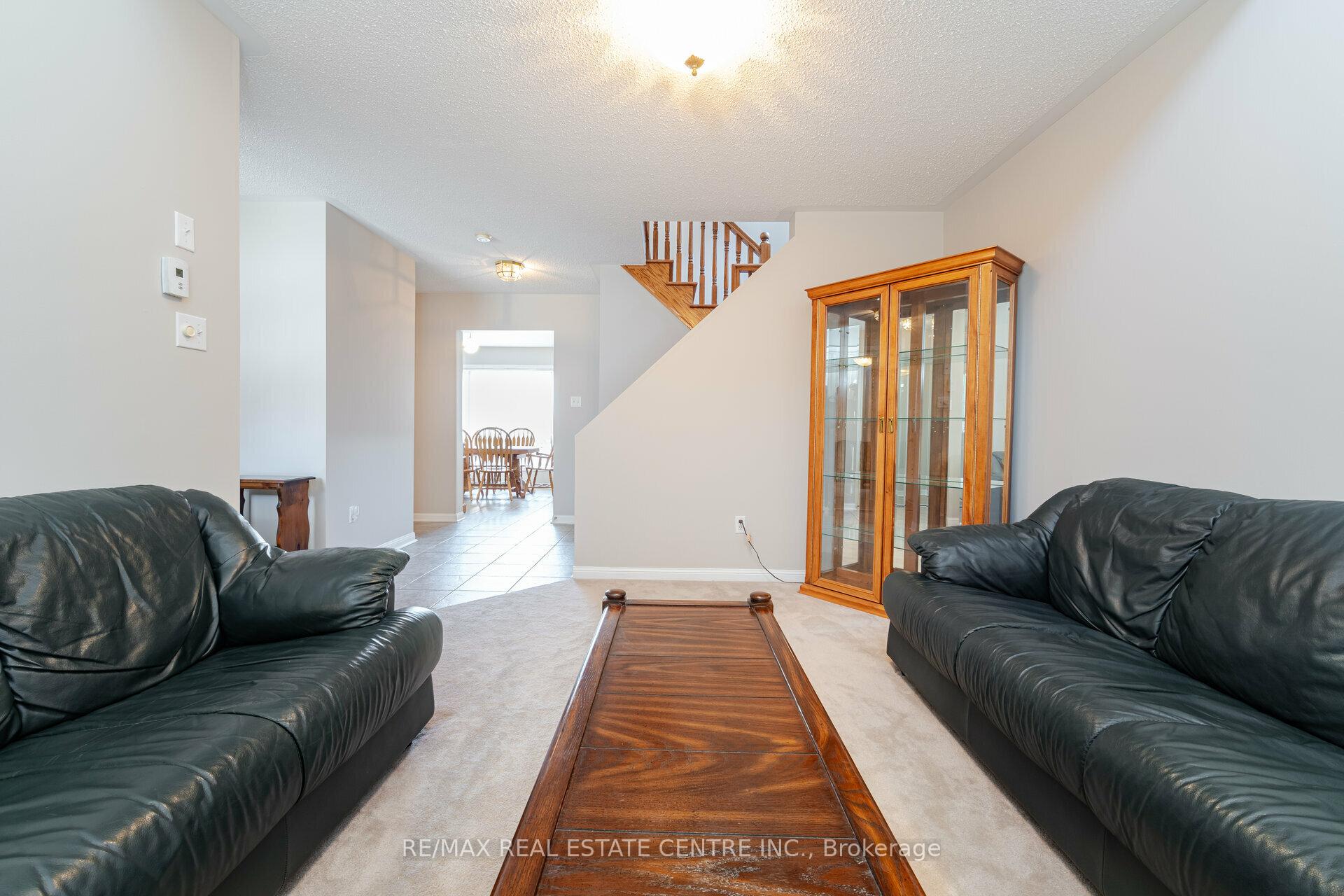 Photo 7 of Unit Upper, 15 Mendoza Drive, Brampton, Fletcher's Meadow — HOMEH