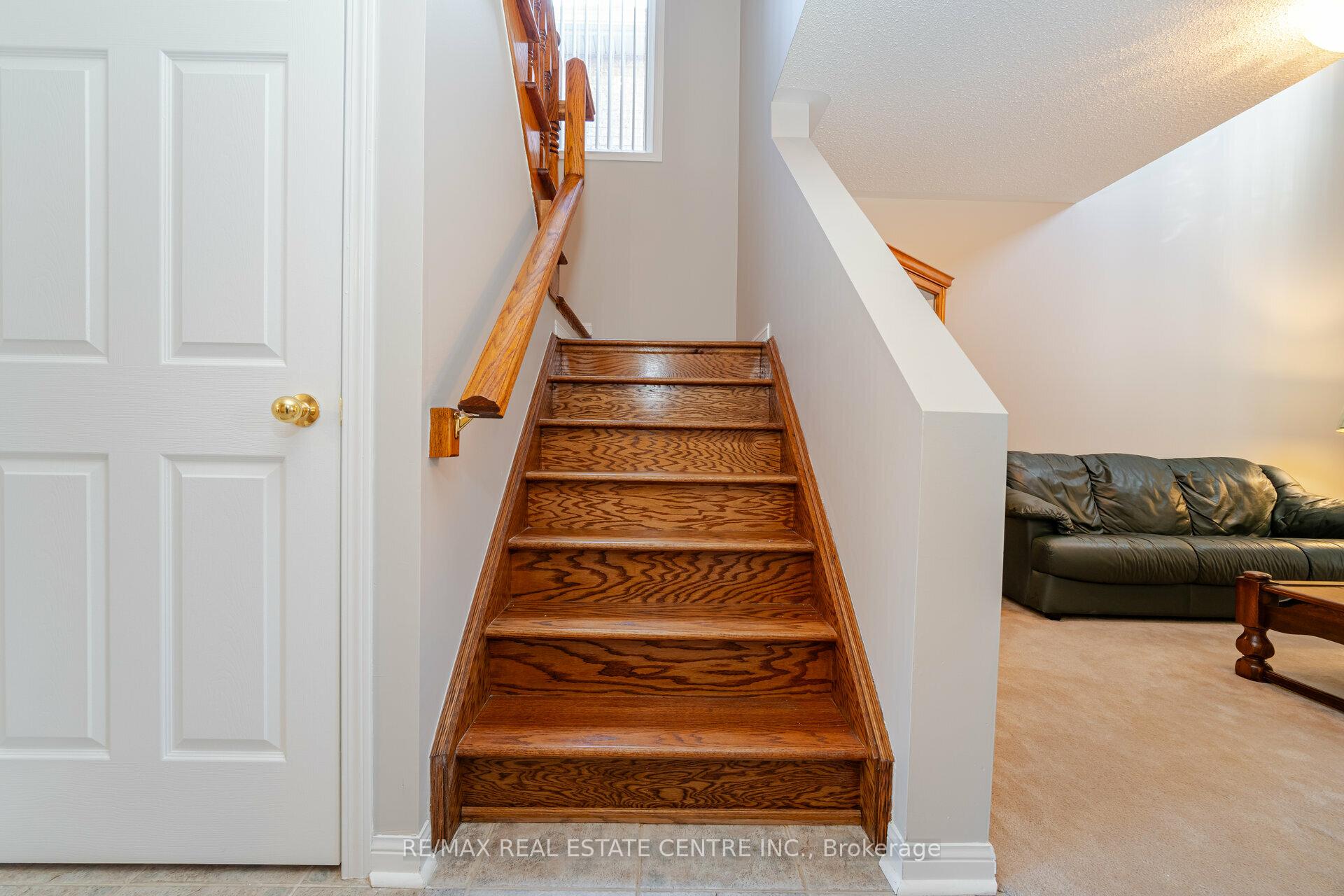 Photo 20 of Unit Upper, 15 Mendoza Drive, Brampton, Fletcher's Meadow — HOMEH