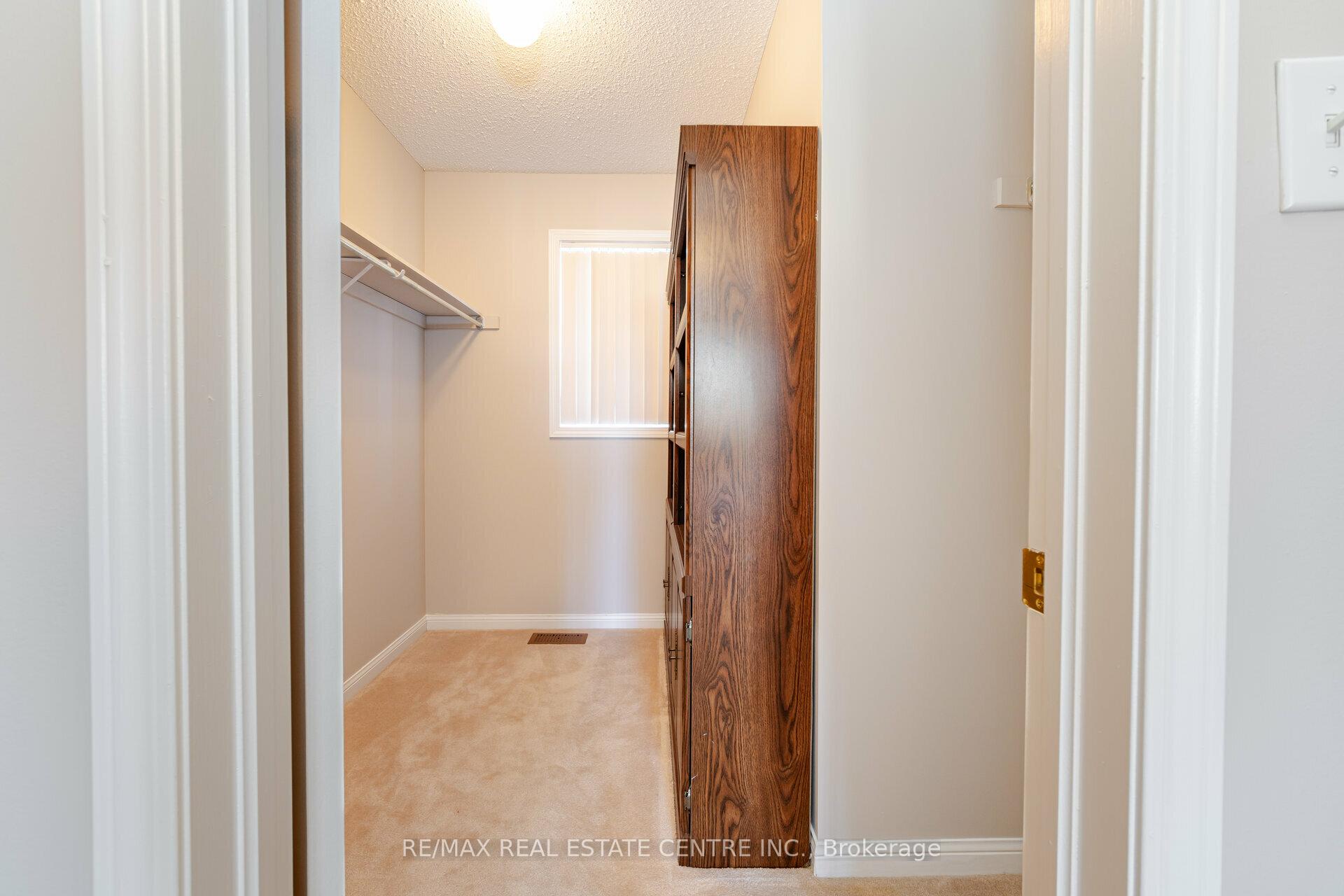 Photo 26 of Unit Upper, 15 Mendoza Drive, Brampton, Fletcher's Meadow — HOMEH