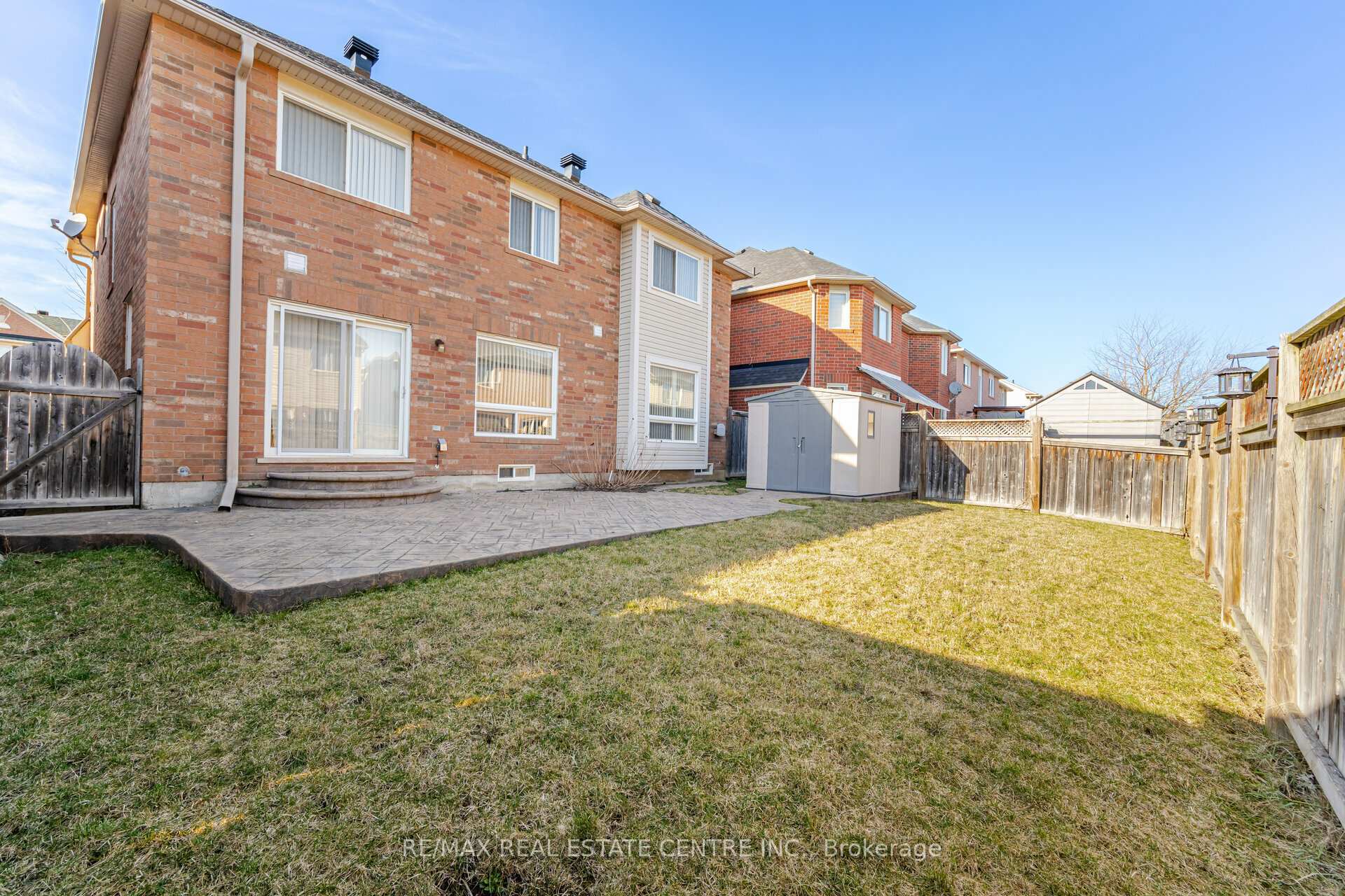 Photo 35 of Unit Upper, 15 Mendoza Drive, Brampton, Fletcher's Meadow — HOMEH
