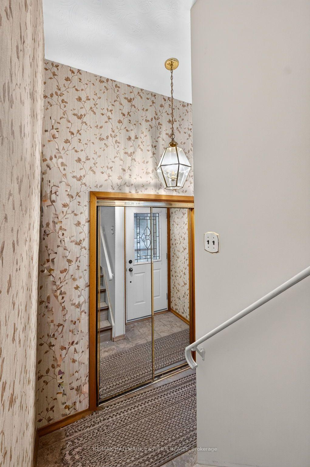 Photo 5 of 844 Florell Drive, Oshawa, Donevan — HOMEH