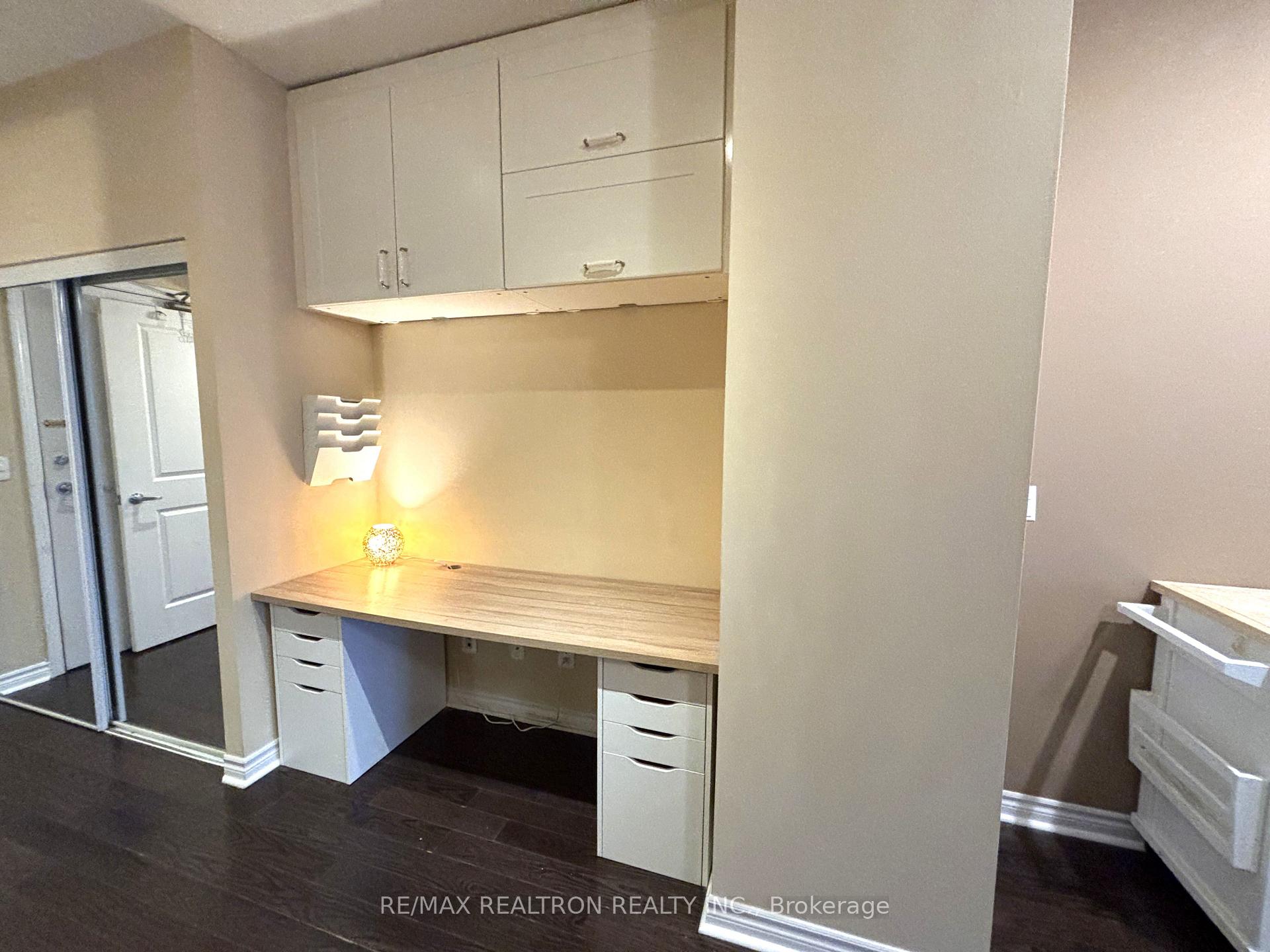 Photo 9 of Unit 1111, 2885 Bayview Avenue, North York, Bayview Village — HOMEH