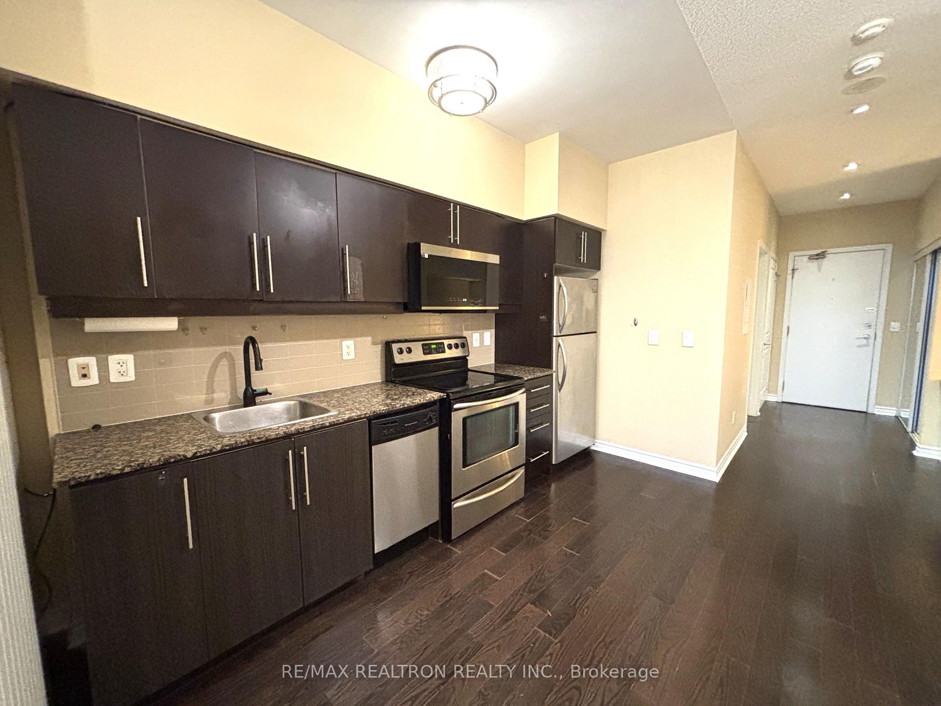Photo 13 of Unit 1111, 2885 Bayview Avenue, North York, Bayview Village — HOMEH