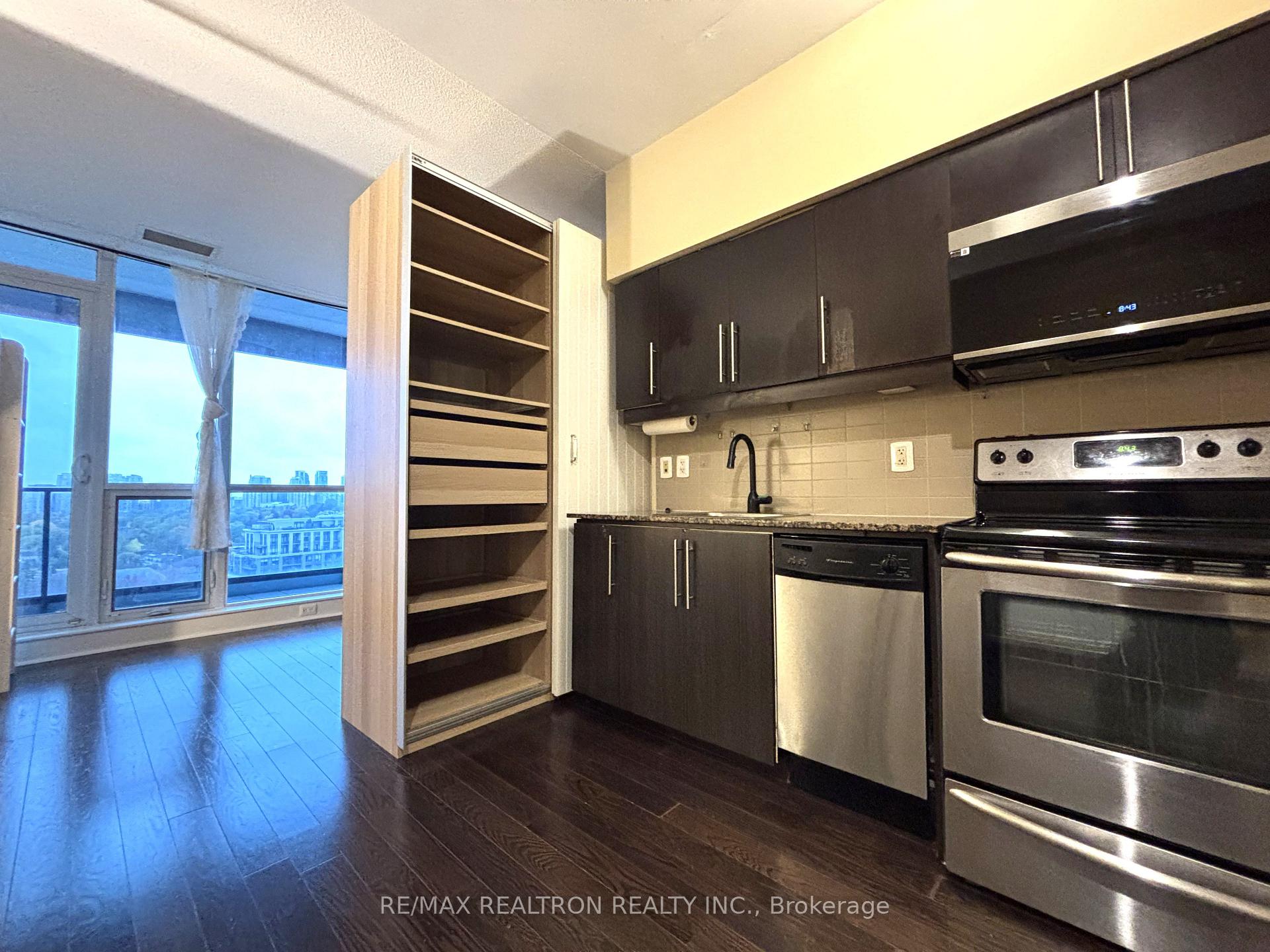 Photo 14 of Unit 1111, 2885 Bayview Avenue, North York, Bayview Village — HOMEH