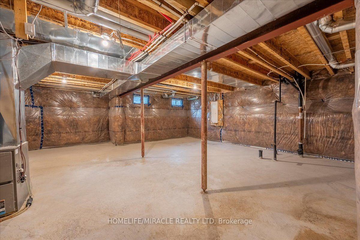 Photo 28 of 35 Santos Drive, Haldimand — HOMEH