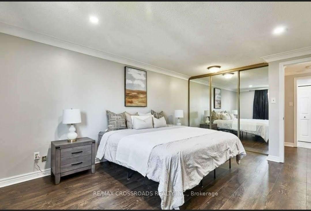 Photo 10 of 851 Mahina Street, Oshawa, McLaughlin — HOMEH