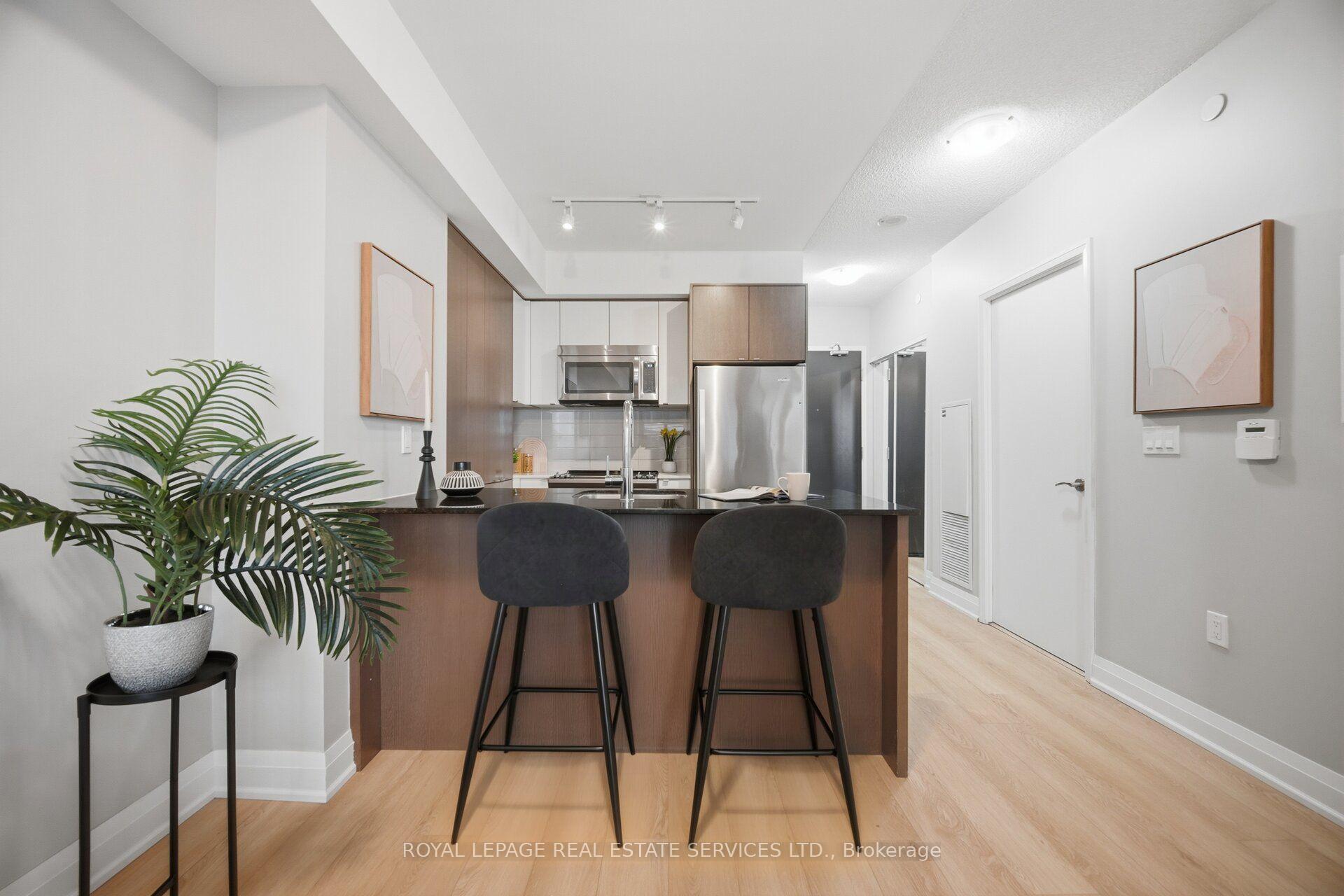 Photo 10 of Unit 1608, 9 Valhalla Inn Road, Etobicoke, Islington-City Centre West — HOMEH