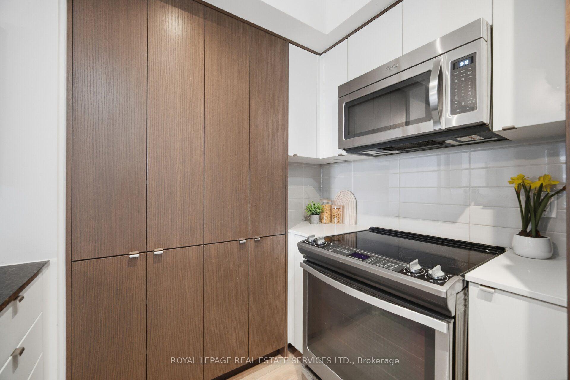 Photo 12 of Unit 1608, 9 Valhalla Inn Road, Etobicoke, Islington-City Centre West — HOMEH