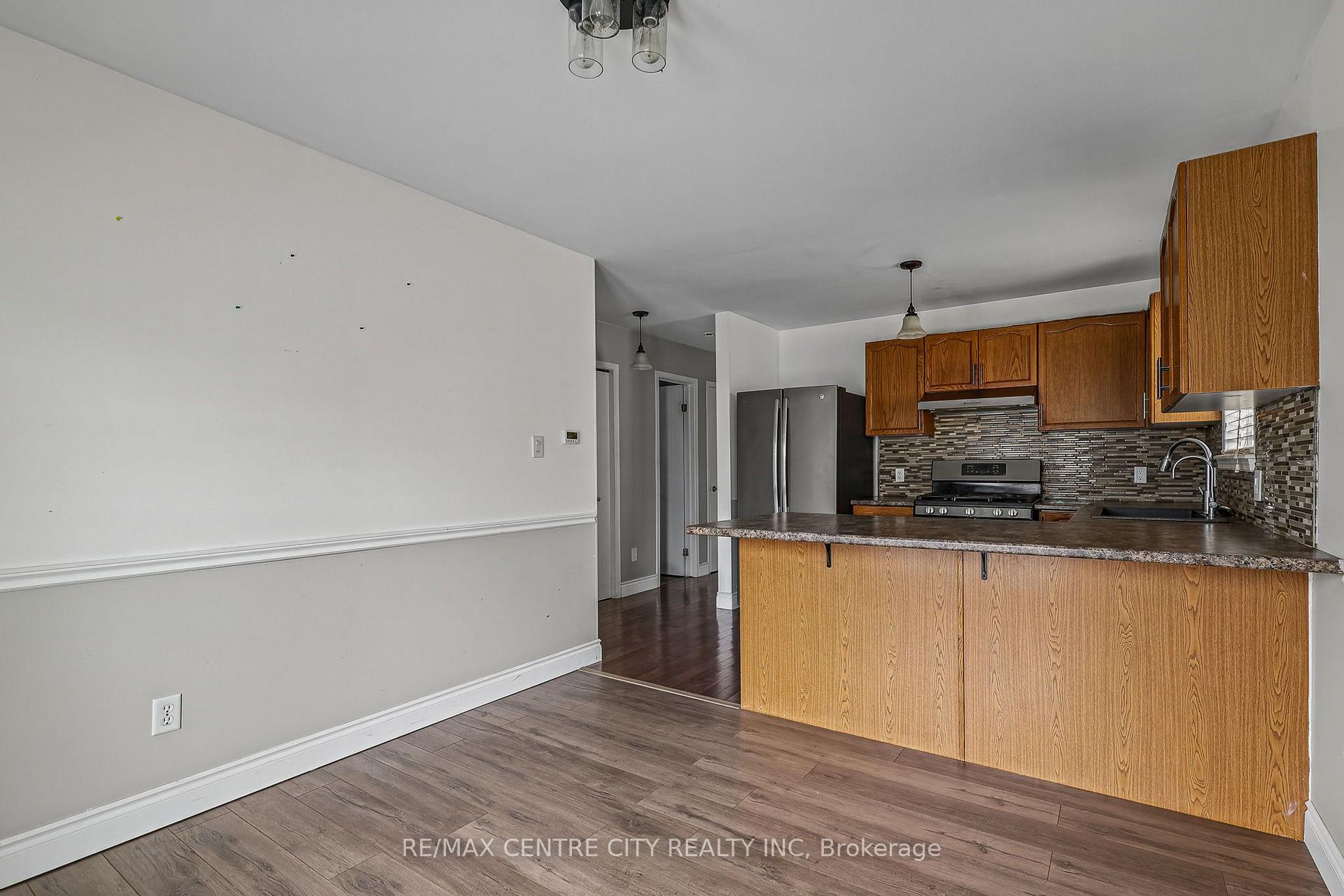 Photo 14 of 37 Juno Drive, St. Thomas — HOMEH