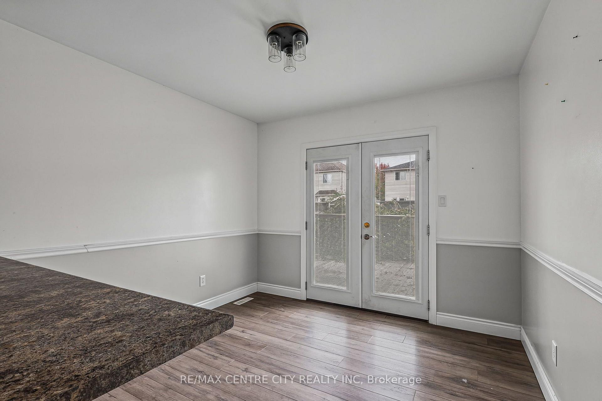 Photo 15 of 37 Juno Drive, St. Thomas — HOMEH