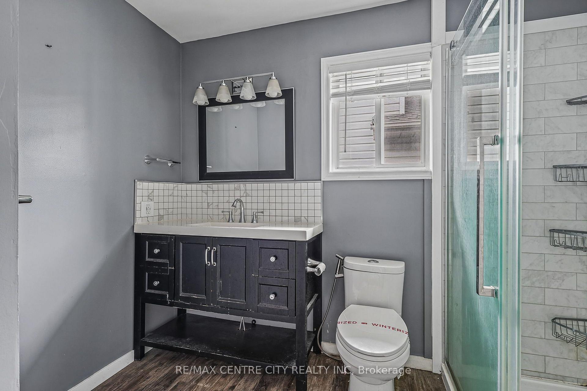 Photo 16 of 37 Juno Drive, St. Thomas — HOMEH