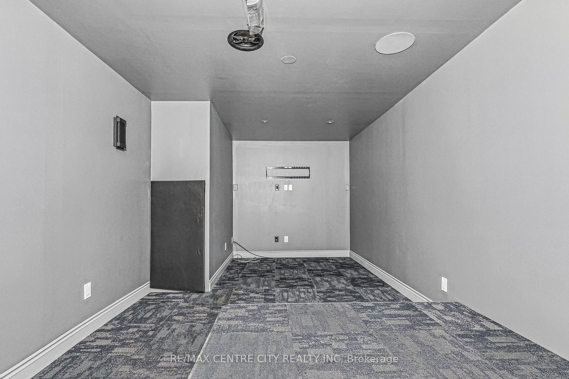 Photo 23 of 37 Juno Drive, St. Thomas — HOMEH